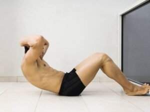 Sit Up  fungsinya untuk melatih otot perut